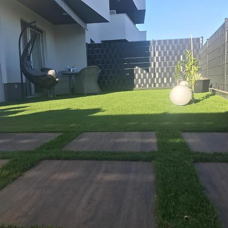 Hedonist-Luxury 2 Bedroom Apartment With Private Hot Tub, Garden And Free Parking Trogir Eksteriør bilde