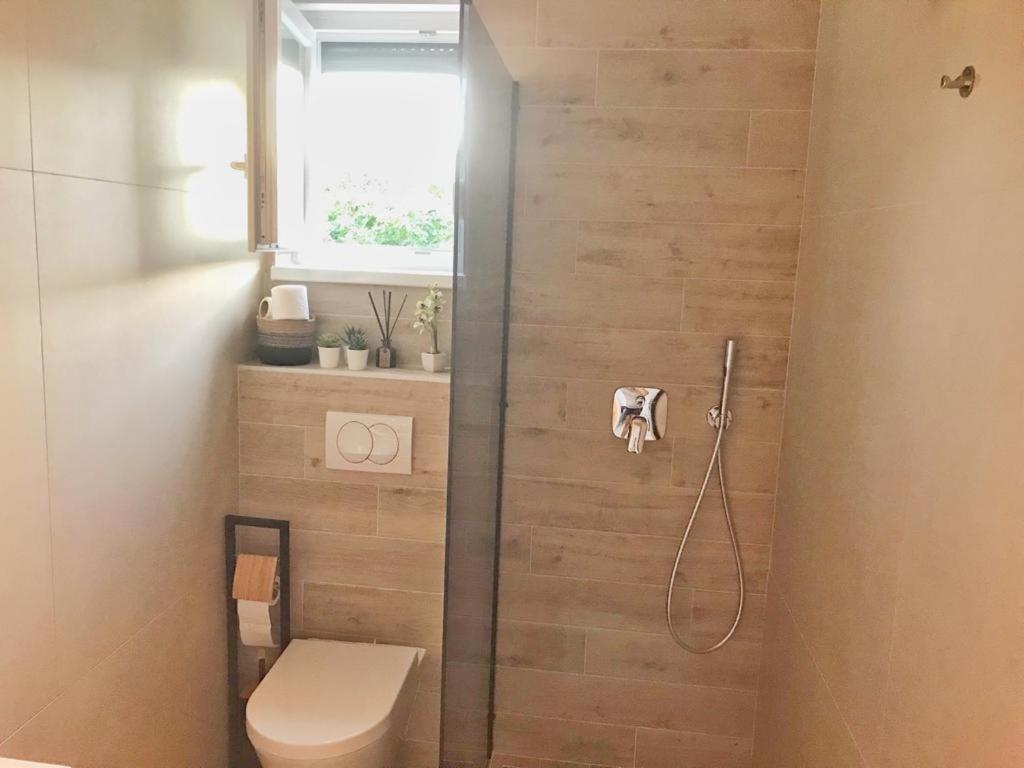 Hedonist-Luxury 2 Bedroom Apartment With Private Hot Tub, Garden And Free Parking Trogir Eksteriør bilde